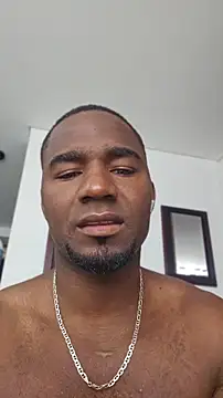 Snapshot of tu_negrito_sexy chatting on 07-17-26, 03:39 tu negrito sexy online show from 07-17-26, 03:39