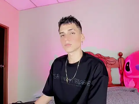latino boyy  online show from 07-28-26, 06:20