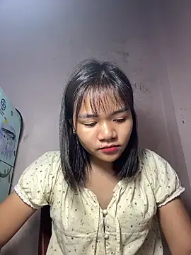 Snapshot of Ari_baby9 chatting on 06-12-26, 10:19 Ari baby9 online show from 06-12-26, 10:19