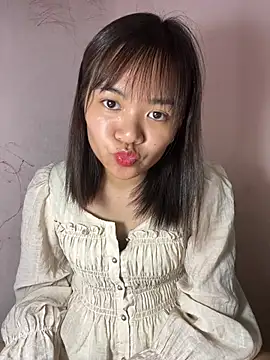 Snapshot of Ari_baby9 chatting on 07-16-26, 04:40 Ari baby9 online show from 07-16-26, 04:40