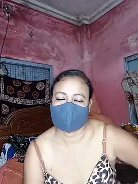 Snapshot of MoonLusty chatting on 06-20-26, 02:58 MoonLusty online show from 06-20-26, 02:58