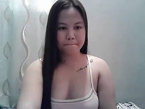 Snapshot of ThePrettySecret chatting on 07-12-26, 04:36 ThePrettySecret online show from 07-12-26, 04:36