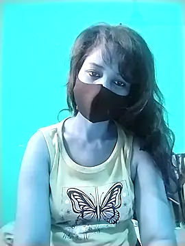 cutieNancy89 online show from 06-01-26, 08:27