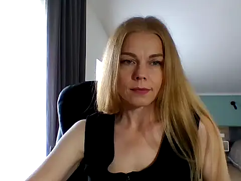 Snapshot of Tina5394 chatting on 06-20-26, 09:01 Tina5394 online show from 06-20-26, 09:01