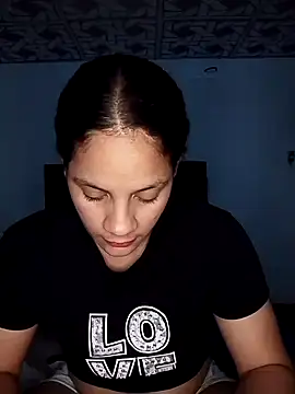 Snapshot of Cielo_777_ chatting on 06-19-26, 12:53 Cielo 777 online show from 06-19-26, 12:53