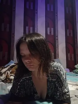 Snapshot of sweet_angely0 chatting on 06-12-26, 06:18 sweet angely0 online show from 06-12-26, 06:18
