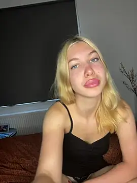 MilaaXOO online show from 07-14-26, 04:23