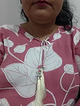 Snapshot of manjusrma005 chatting on 06-02-26, 06:32 manjusrma005 online show from 06-02-26, 06:32