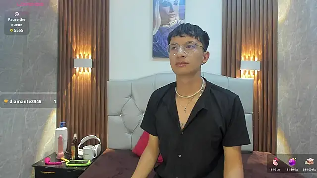 Julian Foxxx online show from 05-27-26, 07:55
