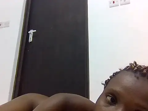 Sexxy petite1 online show from 06-05-26, 06:57