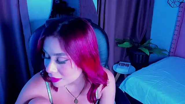 miafox   online show from 07-03-26, 03:46