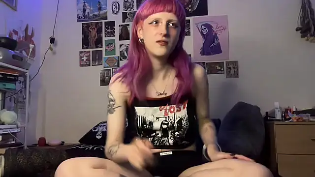 batzy666 online show from 06-16-26, 10:40