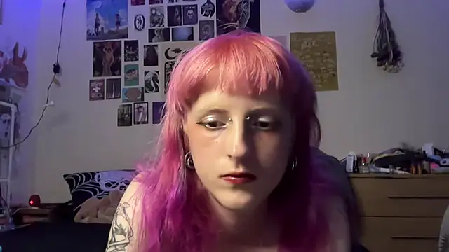 batzy666 online show from 06-23-26, 10:35
