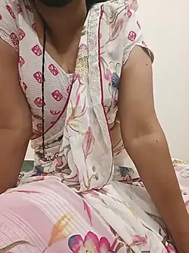 Snapshot of zawadi_Savita1 chatting on 07-15-26, 02:22 zawadi Savita1 online show from 07-15-26, 02:22