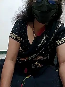 Snapshot of zawadi_Savita1 chatting on 07-21-26, 04:20 zawadi Savita1 online show from 07-21-26, 04:20
