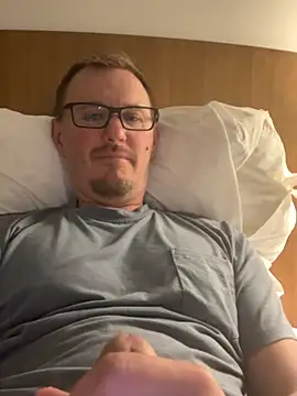 Hardpaul85 online show from 06-24-26, 01:59