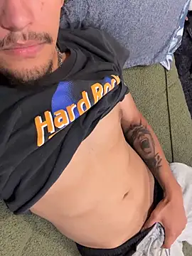 Uhhyuhhhhh online show from 06-11-26, 03:43