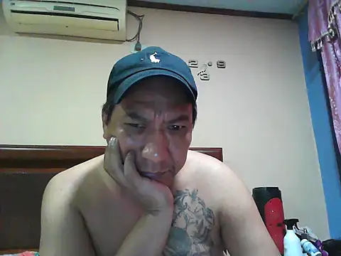 Snapshot of luizam1976 chatting on 07-21-26, 01:19 luizam1976 online show from 07-21-26, 01:19