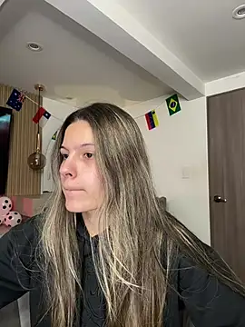 Snapshot of emilyvex chatting on 06-23-26, 01:58 emilyvex online show from 06-23-26, 01:58