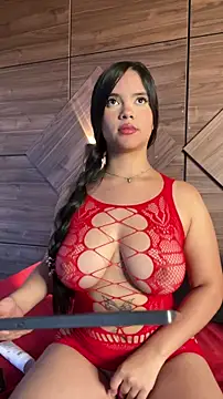 Snapshot of Lara_petit chatting on 06-16-26, 10:56 Lara petit online show from 06-16-26, 10:56