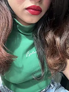 Snapshot of Yours_riya11 chatting on 06-20-26, 04:10 Yours riya11 online show from 06-20-26, 04:10