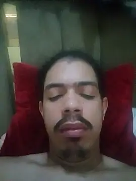 Snapshot of blanquito_leche chatting on 06-15-26, 05:59 blanquito leche online show from 06-15-26, 05:59
