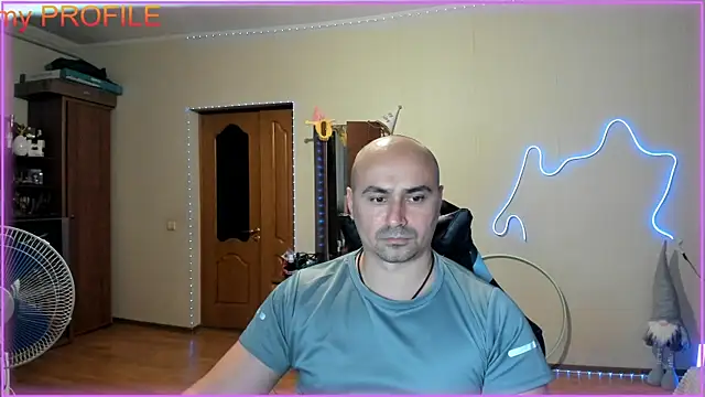 Snapshot of -SexyDaddy- chatting on 05-31-26, 05:53 -SexyDaddy- online show from 05-31-26, 05:53