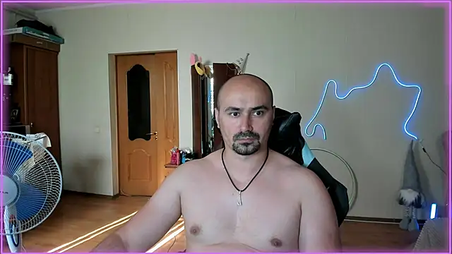 Snapshot of -SexyDaddy- chatting on 06-16-26, 02:19 -SexyDaddy- online show from 06-16-26, 02:19