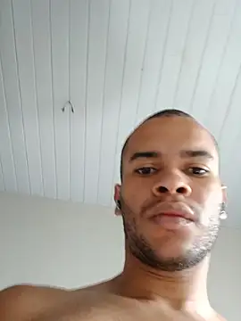 Snapshot of Carlosxnts chatting on 06-17-26, 04:30 Carlosxnts online show from 06-17-26, 04:30