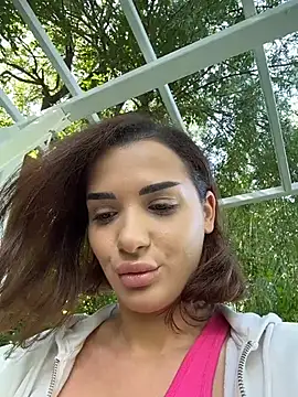 Snapshot of chloenyx chatting on 05-30-26, 12:57 chloenyx online show from 05-30-26, 12:57