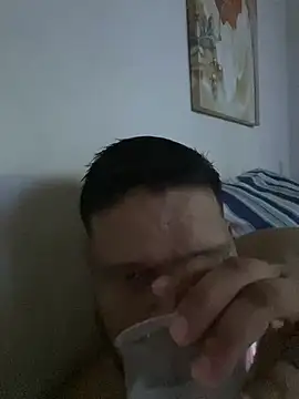 Snapshot of fercho25rv chatting on 06-04-26, 05:57 fercho25rv online show from 06-04-26, 05:57