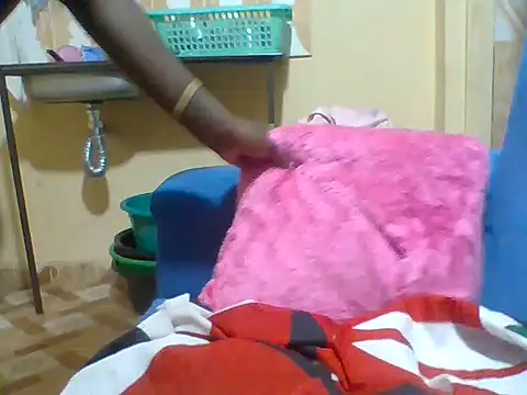 Snapshot of Skylark612 chatting on 06-28-26, 12:16 Skylark612 online show from 06-28-26, 12:16