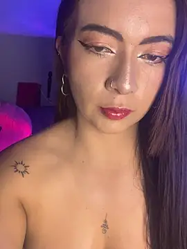 arilynn  online show from 06-11-26, 05:05