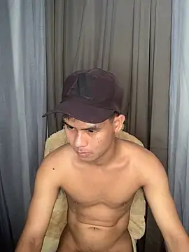 Snapshot of Asianboy_2000 chatting on 07-16-26, 02:17 Asianboy 2000 online show from 07-16-26, 02:17