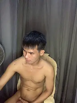 Snapshot of Asianboy_2000 chatting on 07-20-26, 02:30 Asianboy 2000 online show from 07-20-26, 02:30