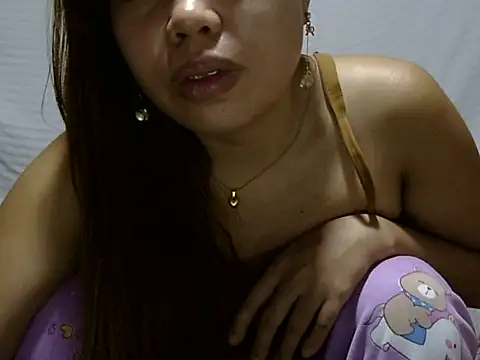 Snapshot of Sherry_Rose chatting on 06-12-26, 09:03 Sherry Rose online show from 06-12-26, 09:03