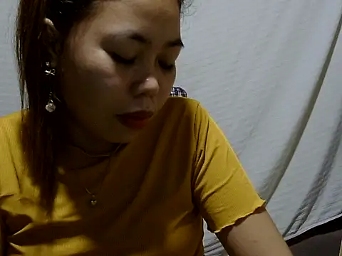 Snapshot of Sherry_Rose chatting on 06-16-26, 02:30 Sherry Rose online show from 06-16-26, 02:30