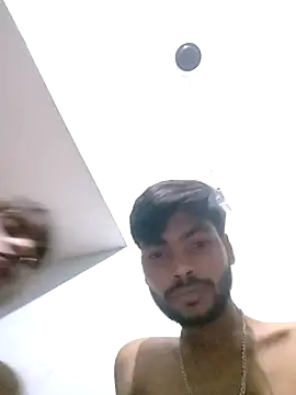 Snapshot of Rani-Couple- chatting on 05-30-26, 10:12 Rani-Couple- online show from 05-30-26, 10:12