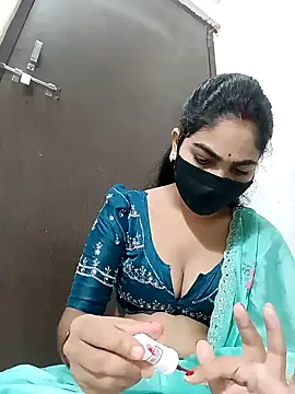 Snapshot of savita97567 chatting on 06-30-26, 02:51 savita97567 online show from 06-30-26, 02:51