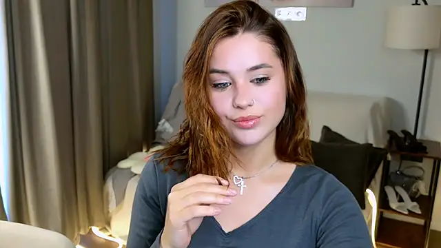 Snapshot of MurielGray chatting on 06-17-26, 07:44 MurielGray online show from 06-17-26, 07:44