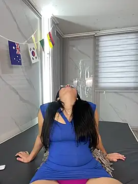 ValentinaLuciana online show from 06-29-26, 12:49