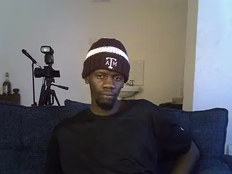 Thee Biggest online show from 06-17-26, 06:38