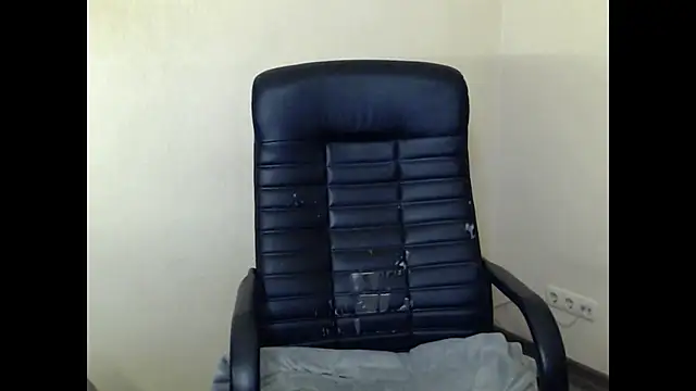 Snapshot of Cammil1a_horn chatting on 07-09-26, 11:36 Cammil1a horn online show from 07-09-26, 11:36
