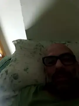 Italianman21 online show from 06-18-26, 06:57