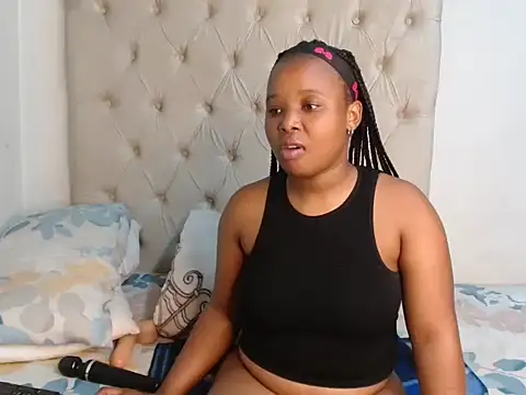 Snapshot of Lihle_00 chatting on 06-24-26, 03:11 Lihle 00 online show from 06-24-26, 03:11