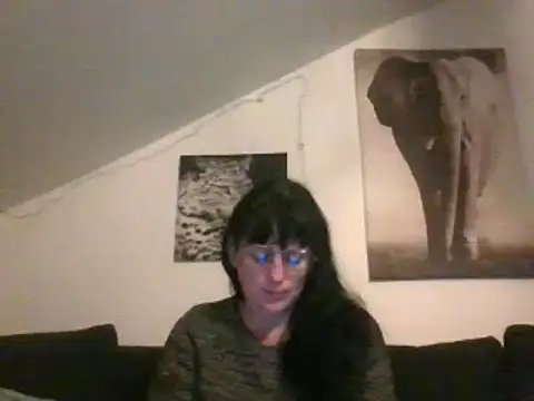 Snapshot of sexujuly88 chatting on 12-19-24, 10:21 sexujuly88 online show from 12-19-24, 10:21