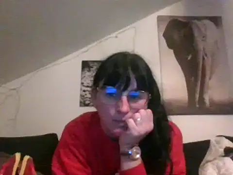 Snapshot of sexujuly88 chatting on 01-08-25, 10:27 sexujuly88 online show from 01-08-25, 10:27