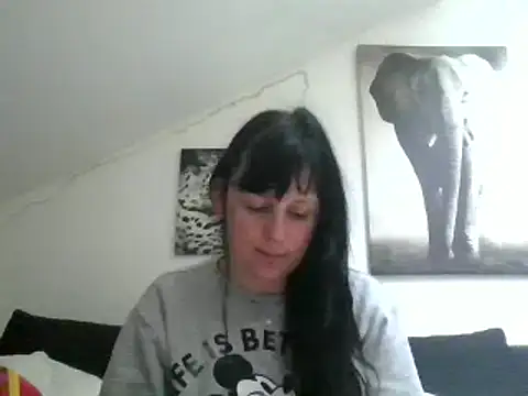 Snapshot of sexujuly88 chatting on 03-20-25, 06:52 sexujuly88 online show from 03-20-25, 06:52