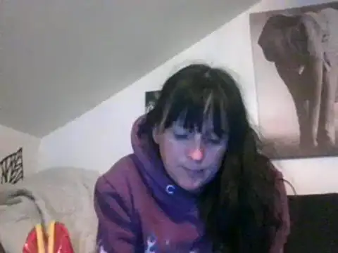 Snapshot of sexujuly88 chatting on 10-13-25, 09:15 sexujuly88 online show from 10-13-25, 09:15