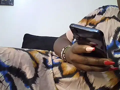 Snapshot of MISSMJ26 chatting on 06-18-26, 04:02 MISSMJ26 online show from 06-18-26, 04:02
